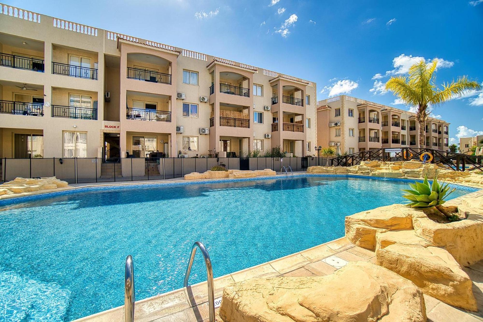 Royal Seacrest F G6 Paphos Exterior foto